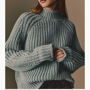 H&M chunky knit rolled neck sweater - size L